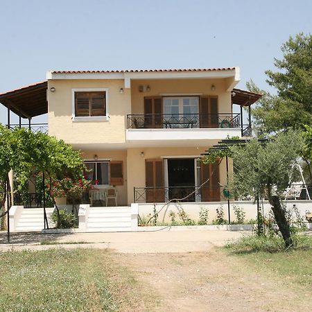 Villa Vlichos Amarynthos Exterior foto