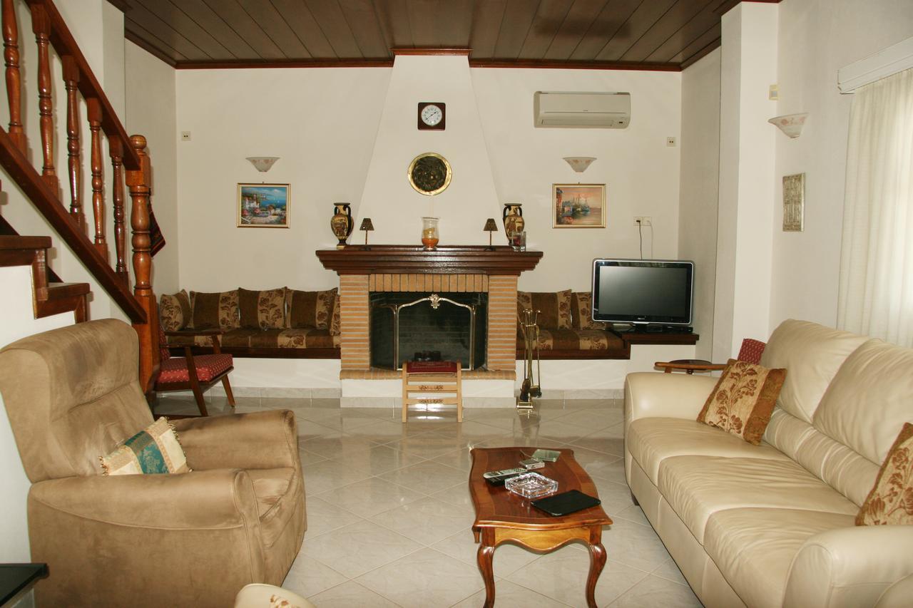 Villa Vlichos Amarynthos Exterior foto